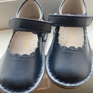 EUC Navy blue L’amour Mary Jane toddler shoes 5